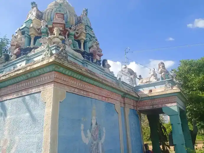 Arulmigu Chinna Adakkiyamman Periya Adakkiyamman Aandi Adivu Mayon Temple, Soorakkundu - 625106 அருள்மிகு சின்னடக்கியம்மன் பெரியடக்கியம்மன் மற்றும் ஆண்டி அடிவு மயோன் திருக்கோயில், Soorakkundu - 625106, Madurai - Ancient Temple Architecture and History Image 6