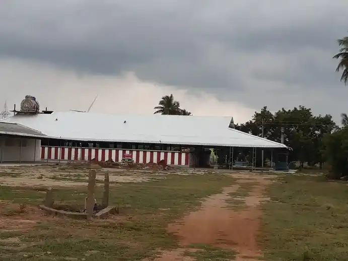 Arulmigu Chinna Poolavadi Mariamman Temple, Periyakumarapalayam - 644672 அருள்மிகுசின்னபூலவாடி மாரியம்மன் திருக்கோயில், பெரியகுமாரபாளையம் - 644672, Tiruppur - Ancient Temple Architecture and History Image 3
