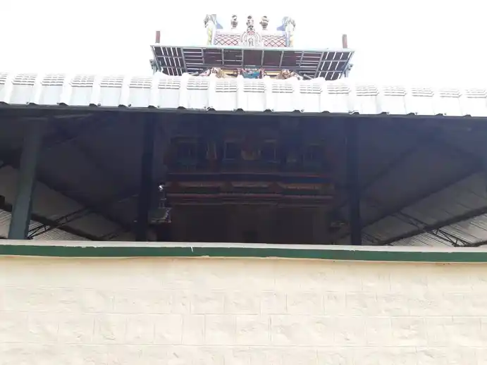 Arulmigu Chinna Poolavadi Mariamman Temple, Periyakumarapalayam - 644672 அருள்மிகுசின்னபூலவாடி மாரியம்மன் திருக்கோயில், பெரியகுமாரபாளையம் - 644672, Tiruppur - Ancient Temple Architecture and History Image 4