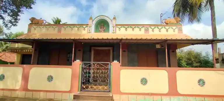 Arulmigu Chinna Uthamakaragam Temple, Chinna Uppanoor - 635107 Arulmigu Chinna Uthamakaragam Temple, Chinna Uppanoor - 635107, Krishnagiri - Ancient Temple Architecture and History Image 2