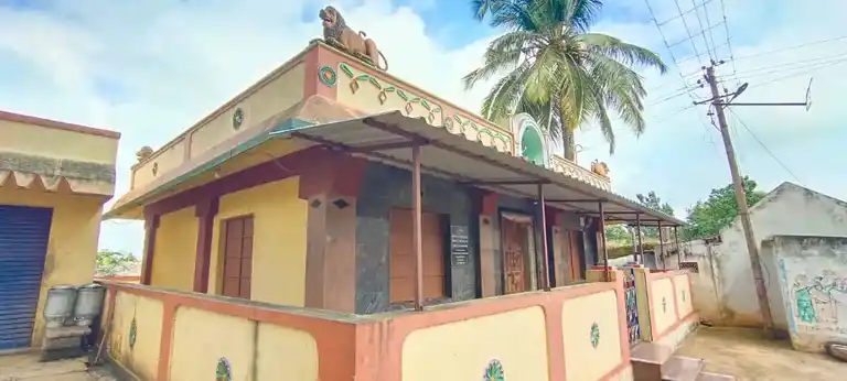 Arulmigu Chinna Uthamakaragam Temple, Chinna Uppanoor - 635107 Arulmigu Chinna Uthamakaragam Temple, Chinna Uppanoor - 635107, Krishnagiri - Ancient Temple Architecture and History Image 3