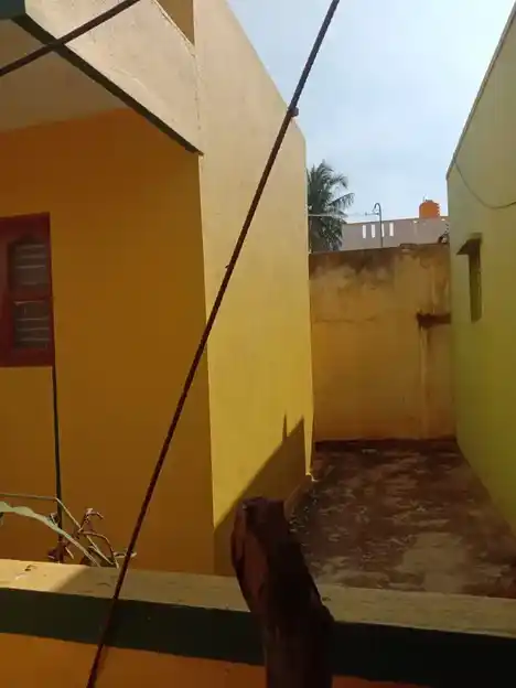 Arulmigu Chinnabelakondapalli Palagaikaragamman Temple, Poonapalli - 635114 அருள்மிகு சின்னபேளகொண்டப்பள்ளி பலகை கரகம்மன் திருக்கோயில், Poonapalli - 635114, Krishnagiri - Ancient Temple Architecture and History Image 2