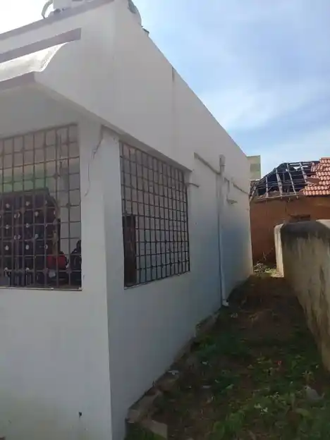 Arulmigu Chinnabelakondapalli Pasuveshwarar Temple, Poonapalli - 635114 அருள்மிகு சின்ன பேள கொண்டப்பள்ளி பசுவேஸ்வரர் திருக்கோயில், Poonapalli - 635114, Krishnagiri - Ancient Temple Architecture and History Image 3