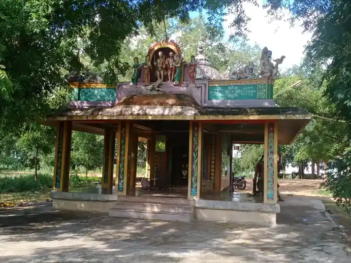 Arulmigu Chinnaiyan Samy Temple, Soorakkundu - 625106 அருள்மிகு சின்னையன் சாமி திருக்கோயில், Soorakkundu - 625106, Madurai - Ancient Temple Architecture and History Image 2