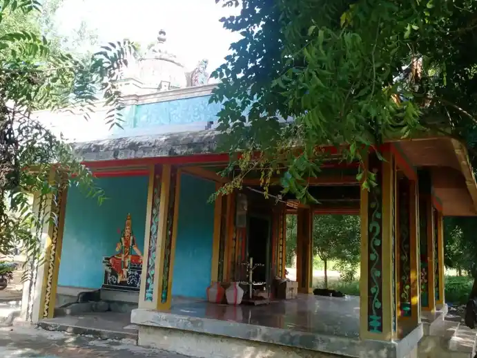 Arulmigu Chinnaiyan Samy Temple, Soorakkundu - 625106 அருள்மிகு சின்னையன் சாமி திருக்கோயில், Soorakkundu - 625106, Madurai - Ancient Temple Architecture and History Image 3