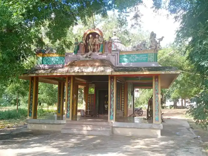 Arulmigu Chinnaiyan Samy Temple, Soorakkundu - 625106 அருள்மிகு சின்னையன் சாமி திருக்கோயில், Soorakkundu - 625106, Madurai - Ancient Temple Architecture and History Image 4