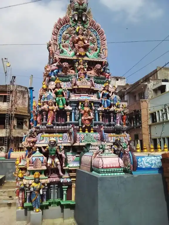 Arulmigu Chinnakadai Yamman Renugaparameshwari Temple, Mint Street, Chennai - 600003 அருள்மிகு சின்னகடை அம்மன் ரேணுகாபரமேஸ்வரி திருக்கோயில், தங்கசாலை, சென்னை - 600003, Chennai - Ancient Temple Architecture and History Image 3