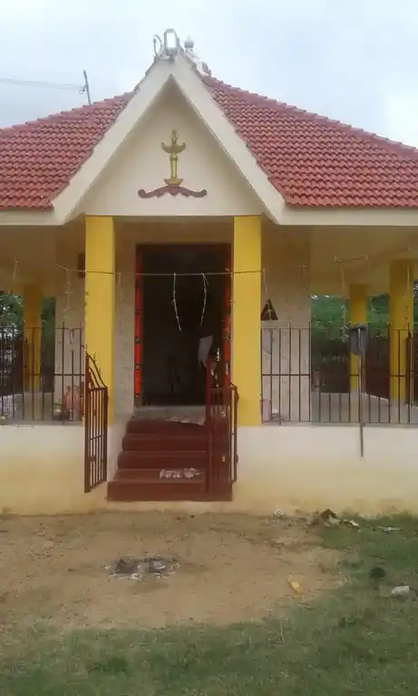 Arulmigu Chinnakaruppar Temple, Pilakkudippatti - 622422 அருள்மிகு சின்னக்கருப்பர் திருக்கோயில், Pilakkudippatti - 622422, Pudukkottai - Ancient Temple Architecture and History Image 5