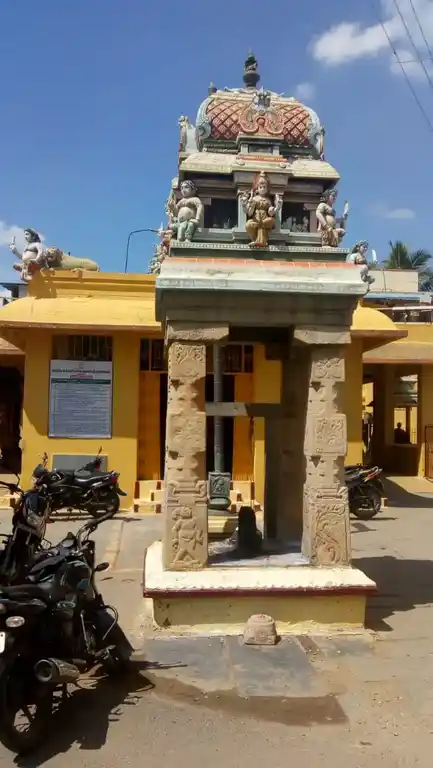 Arulmigu Chinnamariamman Temple, Manikoondu, Erode - 638001 Arulmigu Chinnamariamman Temple, Manikoondu, Erode - 638001, Erode - Ancient Temple Architecture and History Image 2