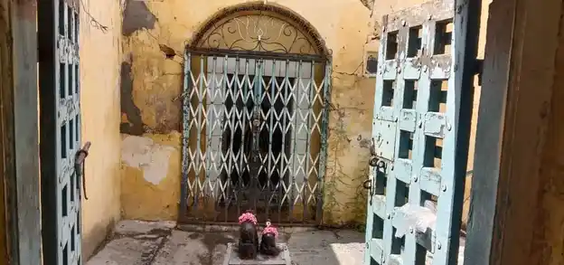 Arulmigu Chinnamarriamman Vagaiyara Temple, Kitchipalayam, Salem - 636015 அருள்மிகு சின்னமாரியம்மன் வகையறா திருக்கோயில், கிச்சிபாளையம், சேலம் - 636015, Salem - Ancient Temple Architecture and History Image 3