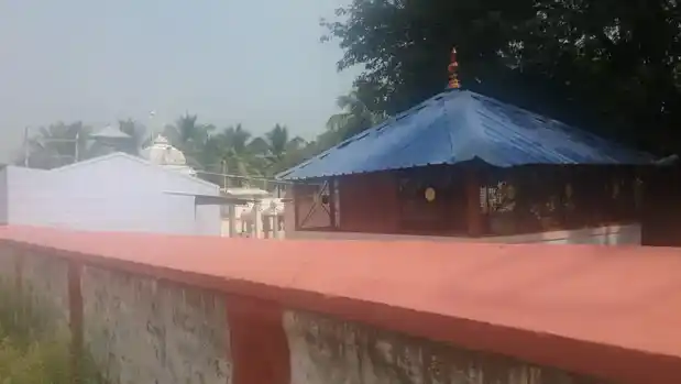 Arulmigu Chinnamman Temple, Karumandisellipalayam - 638052 அருள்மிகு சின்னம்மன் திருக்கோயில், Karumandisellipalayam - 638052, Erode - Ancient Temple Architecture and History Image 4