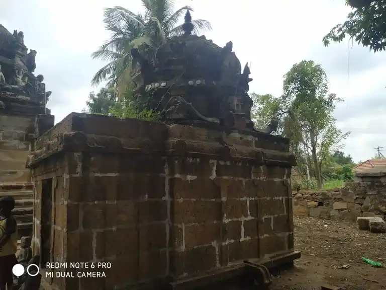 Arulmigu Chitampareswarar Vahayara Temple, Thappai - 621617 Arulmigu chitampareswarar vahayara Temple, Thappai - 621617, Thiruchirappalli - Ancient Temple Architecture and History Image 19