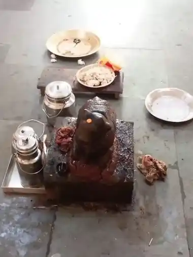 Arulmigu Chithabareshwar Lashminarayanaswamy Temple, Saliyamangalam - 614205 அருள்மிகு சிதம்பரேஸ்வரர் மற்றும் லெட்சுமிநாராயணப்பெருமாள் திருக்கோயில், Saliyamangalam - 614205, Thanjavur - Ancient Temple Architecture and History Image 2