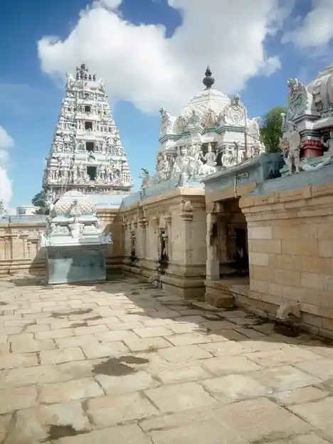 Arulmigu Chithambaraswarar and Kulunthalamman Temples, Lalgudi - 621711 அருள்மிகு சிதம்பரேஸ்வரர் மற்றும் குலுந்தாலம்மன் திருக்கோயில், லால்குடி - 621711, Thiruchirappalli - Ancient Temple Architecture and History Image 9