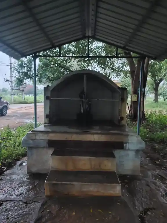 Arulmigu Chithirathaai Temple, Vembarpatti - 624308