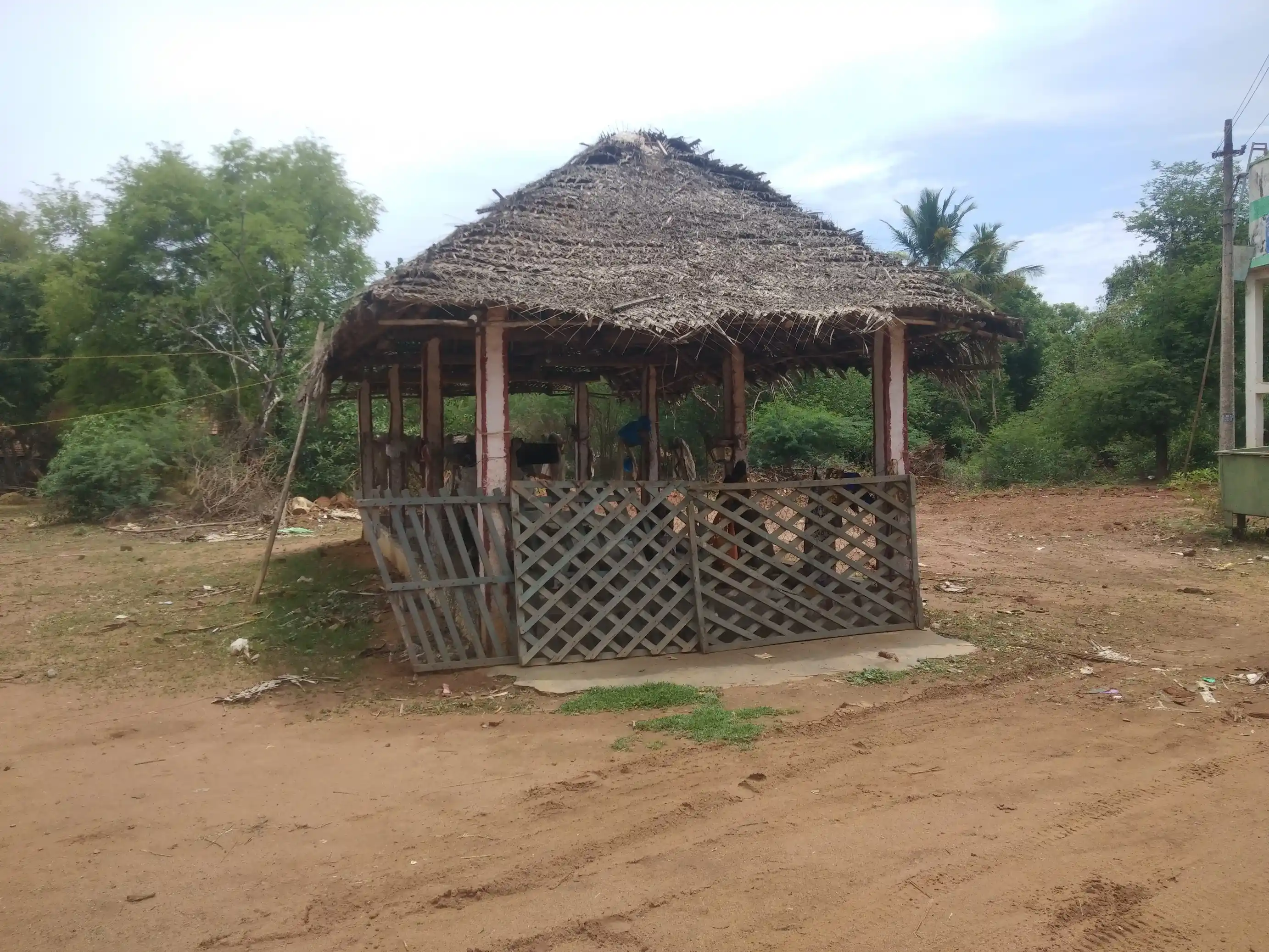Arulmigu Chockanathasamy Temple, Kambarnatham, Kambarnatham - 614205 அருள்மிகு சொக்கநாதசாமி திருக்கோயில், Kambarnatham, Kambarnatham - 614205, Thanjavur - Ancient Temple Architecture and History Image 2