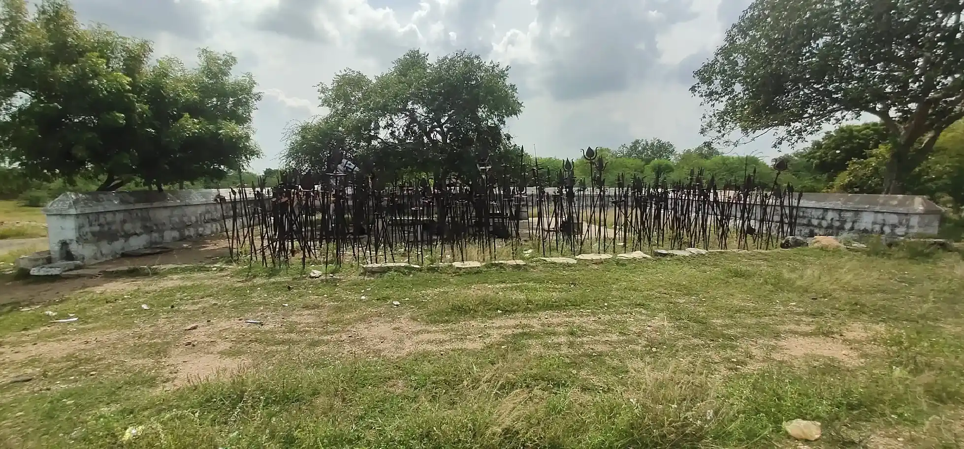 Arulmigu Chozhan Temple, Kuruvampatti - 621005 அருள்மிகு சோழன் திருக்கோயில், Kuruvampatti - 621005, Thiruchirappalli - Ancient Temple Architecture and History Image 2