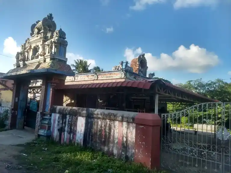 Arulmigu Cinnanswamy Madam, Keezhasannanallur - 609504 அருள்மிகு சின்னான் சுவாமி மடம், கீழசன்னாநல்லூர் - 609504, Nagapattinam - Ancient Temple Architecture and History Image 4