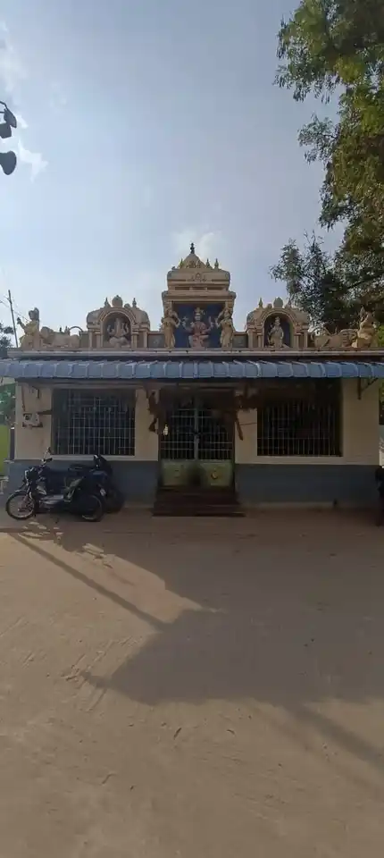 Arulmigu Darmarajar Temple, Erumiyampatti, Pappireddipatti - 636905 அருள்மிகு தர்மராஜர் திருக்கோயில், Erumiyampatti, Pappireddipatti - 636905, Dharmapuri - Ancient Temple Architecture and History Image 4