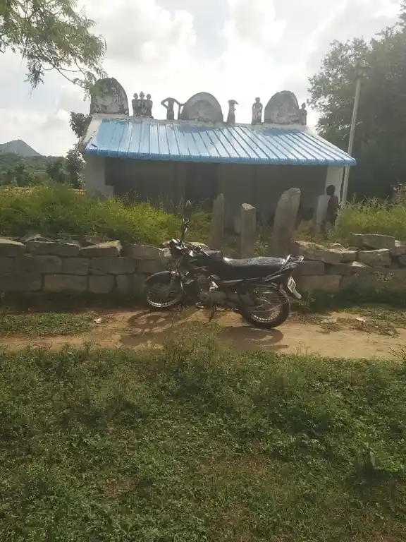 Arulmigu Dedukaragam And Marriyamman Temple, Alapatti - 635122 Temple