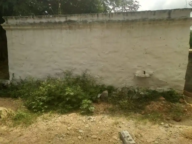 Arulmigu Dedukaragam And Marriyamman Temple, Alapatti - 635122 அருள்மிகு தேடுகரகம் மற்றும் மாரியம்மன் திருக்கோயில், ஆலப்பட்டி - 635122, Krishnagiri - Ancient Temple Architecture and History Image 4