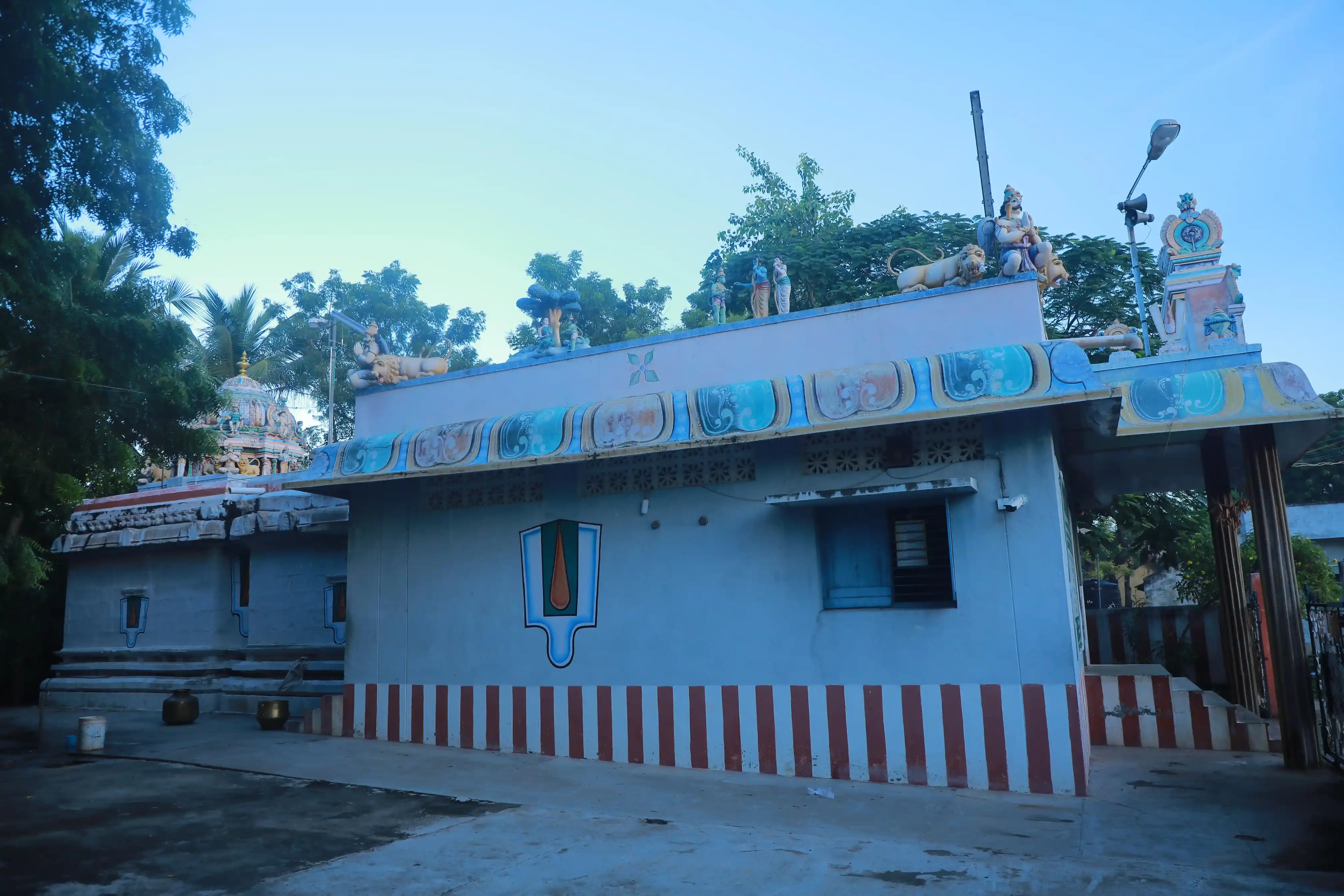 Arulmigu Deivanayakaperumal Temple, Konthagai, Sivagangai District - 630611 அருள்மிகு தெய்வநாயகப்பெருமாள் திருக்கோயில், கொந்தகை,சிவகங்கை மாவட்டம் - 630611, Madurai - Ancient Temple Architecture and History Image 2