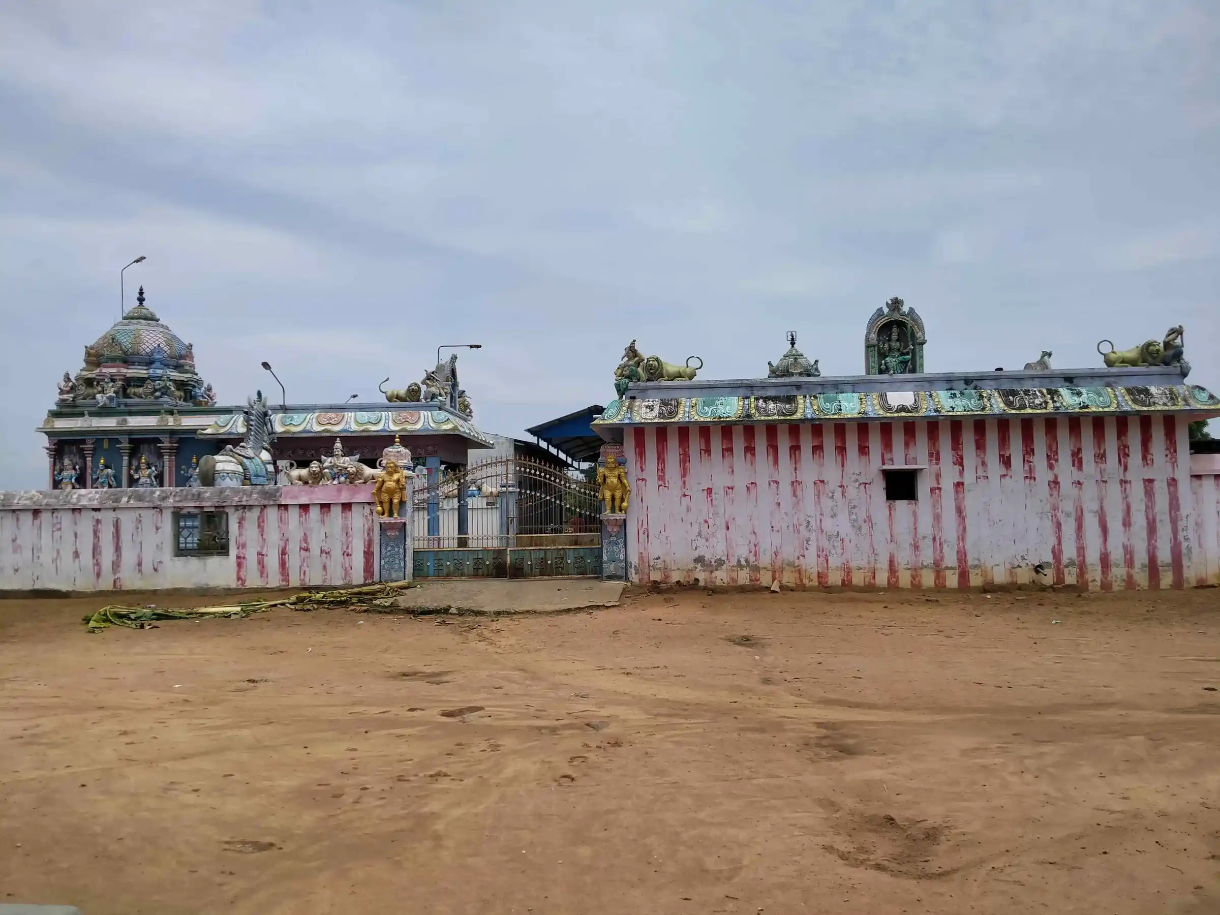 Arulmigu Deivangaperumal Temple, Sengamangalam - 614804 அருள்மிகு தெய்வாங்கப்பெருமாள் திருக்கோயில், Sengamangalam - 614804, Thanjavur - Ancient Temple Architecture and History Image 2
