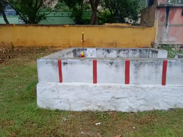 Arulmigu Deroupathiyamman Temple, Dandukaranahalli - 636808 அருள்மிகு திரௌபதியம்மன் திருக்கோயில், Dandukaranahalli - 636808, Dharmapuri - Ancient Temple Architecture and History Image 4