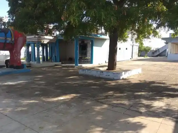 Arulmigu Desikanathar Pannaiamman Temple, Ealur - 637018 அருள்மிகு தேசிகநாதர் பண்ணையம்மன் திருக்கோயில், ஏழூர் - 637018, Namakkal - Ancient Temple Architecture and History Image 6