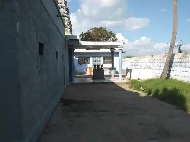 Arulmigu Desikanathar Pannaiamman Temple, Ealur - 637018 அருள்மிகு தேசிகநாதர் பண்ணையம்மன் திருக்கோயில், ஏழூர் - 637018, Namakkal - Ancient Temple Architecture and History Image 8