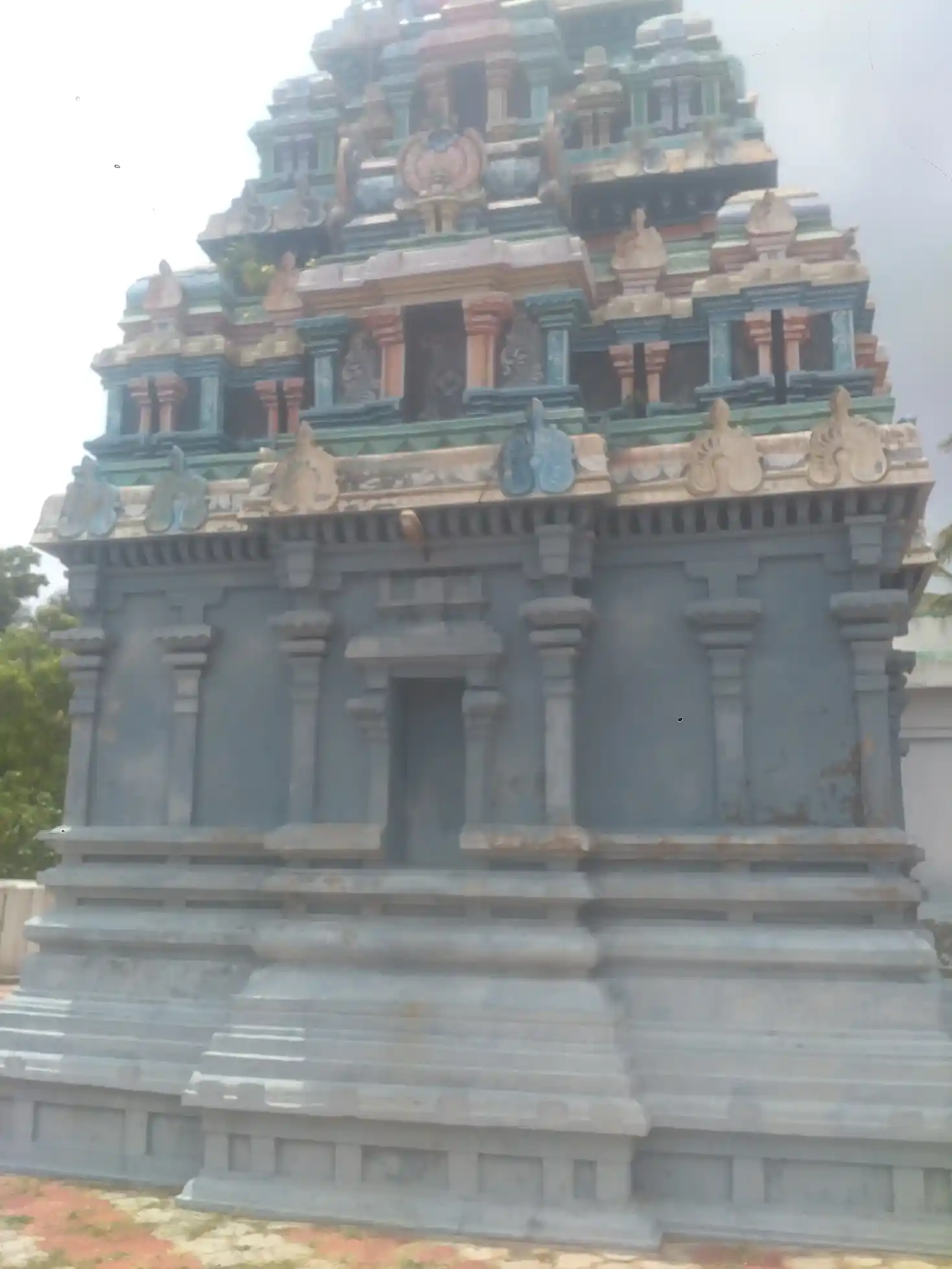 Arulmigu Devanarayana Pereumal Temple, Devur - 611109 அருள்மிகு தேவநாராயண பெருமாள் கோயில், தேவூர் - 611109, Nagapattinam - Ancient Temple Architecture and History Image 4