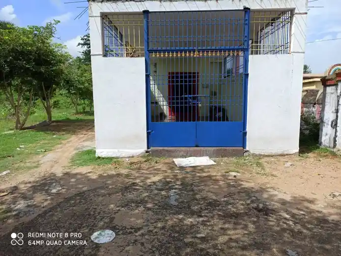 Arulmigu Devar Singer Madam, Inside The Village, Irulanjeri - 602001