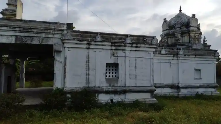 Arulmigu Devaraja Perumal Temple, Bommarajapuram, Bommarajapuram - 603109 அருள்மிகு தேவராஜப்பெருமாள் திருக்கோயில், பொம்மராஜபுரம், பொம்மராஜபுரம் - 603109, Chengalpattu - Ancient Temple Architecture and History Image 3