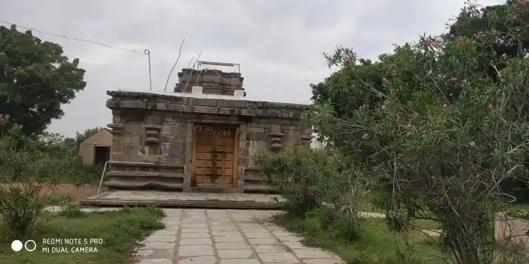 Arulmigu Devarajaperumal Temple, Ulagaapuram - 604154 அருள்மிகு தேவராஜப்பெருமாள் திருக்கோயில், Ulagaapuram - 604154, Viluppuram - Ancient Temple Architecture and History Image 5