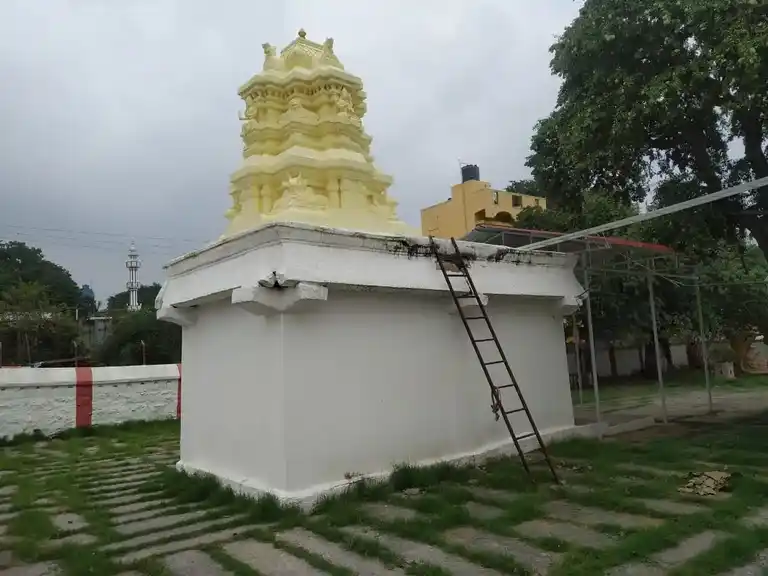 Arulmigu Devarajaswamy Temple, Therpet, Denkanikottai - 635107 Arulmigu Devarajaswamy Temple, Therpet, Denkanikottai - 635107, Krishnagiri - Ancient Temple Architecture and History Image 5