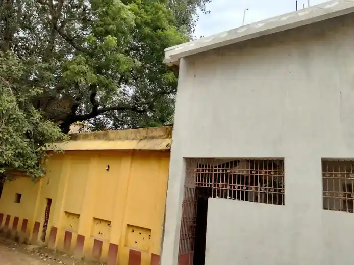 Arulmigu Devi Bhavaniputhiamman Temple, Near Street, Kavaraipettai - 601201 அருள்மிகு தேவி பவனிபுத்தியம்மன் திருக்கோயில், Near Street, Kavaraipettai - 601201, Tiruvallur - Ancient Temple Architecture and History Image 4