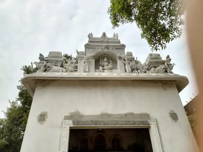 Arulmigu Devi Bhavaniputhiamman Temple, Near Street, Kavaraipettai - 601201 அருள்மிகு தேவி பவனிபுத்தியம்மன் திருக்கோயில், Near Street, Kavaraipettai - 601201, Tiruvallur - Ancient Temple Architecture and History Image 5