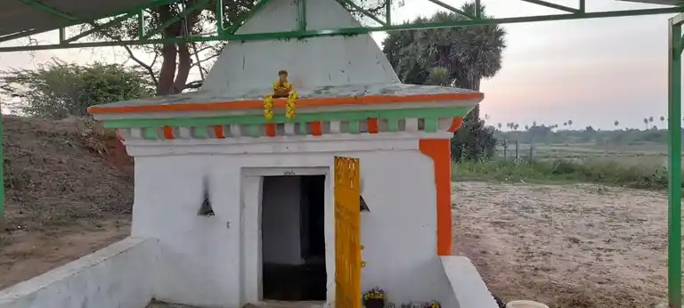 Arulmigu Devi Karumariyamman Temple, Chettithangal, Thiruvannamalai - 631502 அருள்மிகு தேவி கரு மாரியம்மன் திருக்கோயில், Chettithangal, அரசங்குப்பம் - 631502, Tiruvannamalai - Ancient Temple Architecture and History Image 11