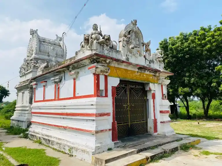 Arulmigu Devi Pidari Amman Temple, End Of The Village, Devathanam - 601203 Arulmigu Devi Pidari Amman Temple, End Of The Village, Devathanam - 601203, Tiruvallur - Ancient Temple Architecture and History Image 4