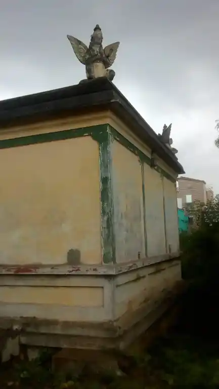 Arulmigu Devikarumariyamman Temple, Melkachrapattu - 606806 அருள்மிகு தேவிகருமாரியம்மன் திருக்கோயில், Melkachrapattu - 606806, Tiruvannamalai - Ancient Temple Architecture and History Image 4