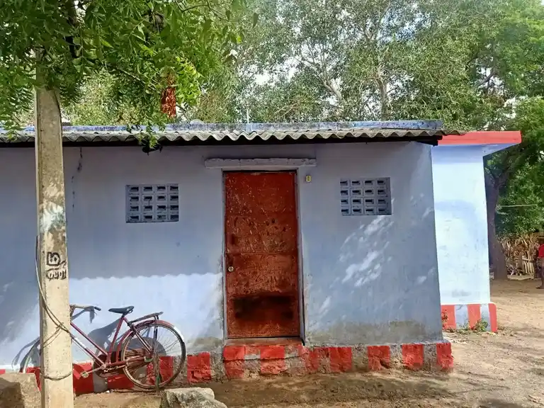 Arulmigu Dhadikkaran And Petchiamman Temple, Pasuvandanai - 628401