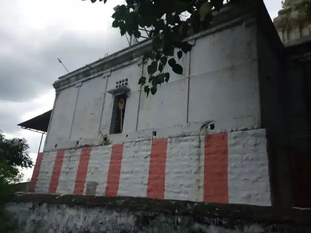 Arulmigu Dhandapanisamy Varasithivinayagar Temple, Railway Gate R.Kunnathur, R.Kunnathur - 606803 அருள்மிகு தண்டபாணிசுவாமி மற்றும் வரசித்திவிநாயகர் திருக்கோயில், ரயில்வே கேட் R.குன்னத்தூர், R.குன்னத்தூர் - 606803, Tiruvannamalai - Ancient Temple Architecture and History Image 5