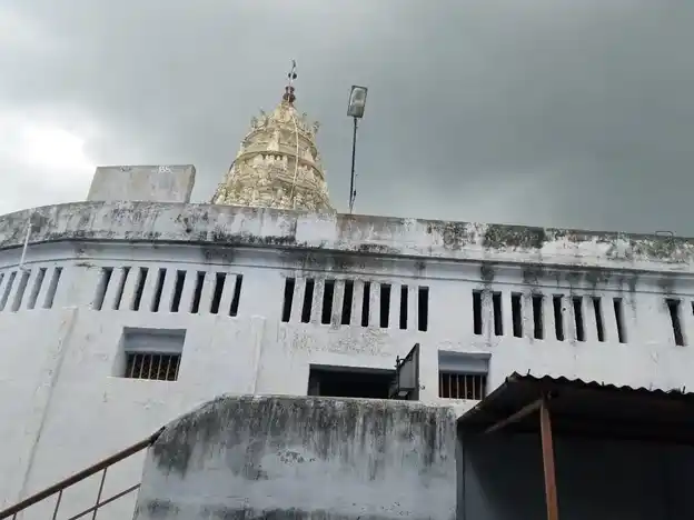 Arulmigu Dhandapanisamy Varasithivinayagar Temple, Railway Gate R.Kunnathur, R.Kunnathur - 606803 அருள்மிகு தண்டபாணிசுவாமி மற்றும் வரசித்திவிநாயகர் திருக்கோயில், ரயில்வே கேட் R.குன்னத்தூர், R.குன்னத்தூர் - 606803, Tiruvannamalai - Ancient Temple Architecture and History Image 7