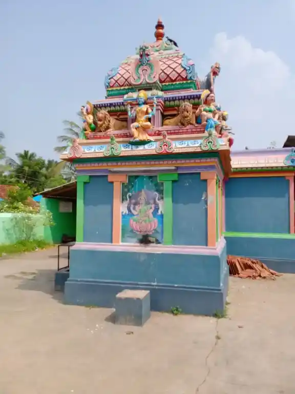 Arulmigu Dharkas Mariyamman Temple, Pudhupattinam - 609101 அ/மி.தர்காஸ் மாரியம்மன் திருக்கோயில், Sirkazhi - 609101, Mayiladuthurai - Ancient Temple Architecture and History Image 4
