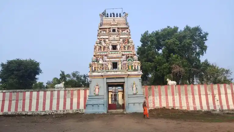 Arulmigu Dharmapureeswarar Temple, V.Kalathoor - 621117 Arulmigu Dharmapureeswarar Temple, V.Kalathoor - 621117, Perambalur - Ancient Temple Architecture and History Image 2