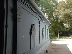 Arulmigu Dharmaraja And Dhrowpathi Amman Temple, Velapadi, Vellore - 632001 அருள்மிகு தர்மராஜர் மற்றும் திரௌபதியம்மன் திருக்கோயில், வேலப்பாடி, வேலூர் - 632001, Vellore - Ancient Temple Architecture and History Image 6