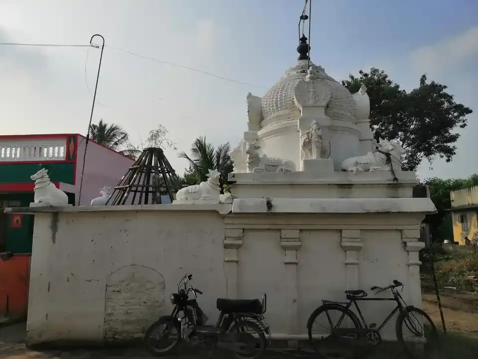 Arulmigu Dharmaraja Diropathaiamman Temple, Mel Palur - 606751 அருள்மிகு தர்மராஜர், திரௌபதியம்மன் திருக்கோயில், Mel Palur, Mel Palur - 606751, Tiruvannamalai - Ancient Temple Architecture and History Image 2