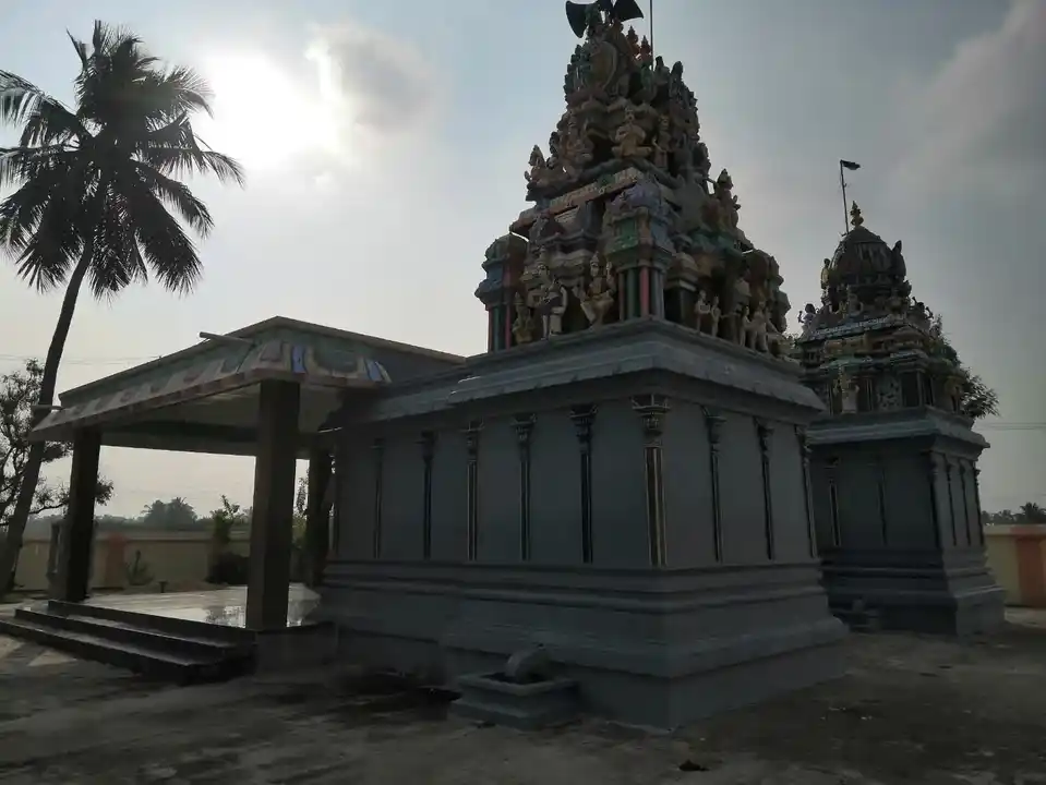 Arulmigu Dharmaraja Diropathaiamman Temple, Mel Palur - 606751 அருள்மிகு தர்மராஜர், திரௌபதியம்மன் திருக்கோயில், Mel Palur, Mel Palur - 606751, Tiruvannamalai - Ancient Temple Architecture and History Image 6