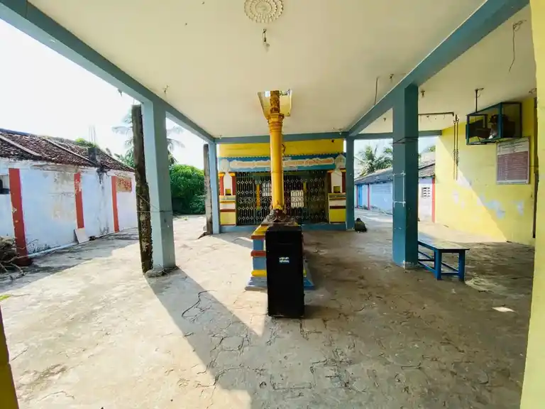 Arulmigu Dharmaraja Temple, Centre Of The Village, Pazhaverkadu - 601205 அருள்மிகு தர்மராஜா திருக்கோயில், Centre Of The Village, Pazhaverkadu - 601205, Tiruvallur - Ancient Temple Architecture and History Image 5