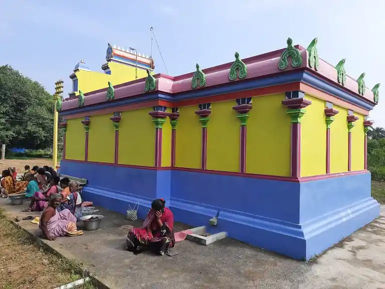 Arulmigu Dharmaraja Temple, End Of The Village, Pondavakkam - 602026 அருள்மிகு தர்மராஜா திருக்கோயில்,  - 602026, Tiruvallur - Ancient Temple Architecture and History Image 4